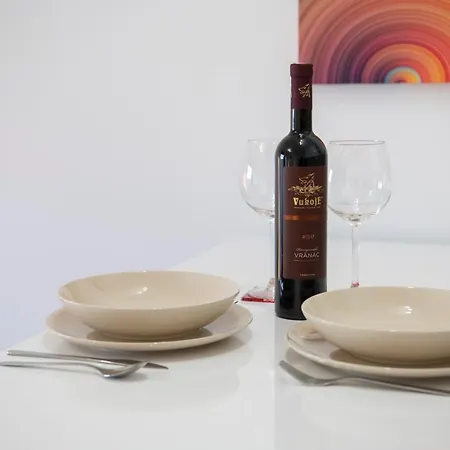 Vajat Residence, Apartman *