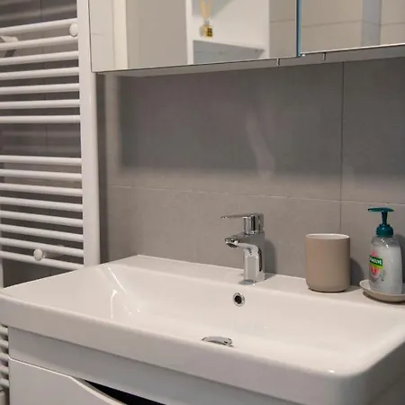 Vajat Residence, Apartman