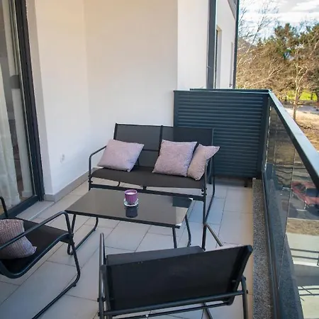 Vajat Residence, טרביניה